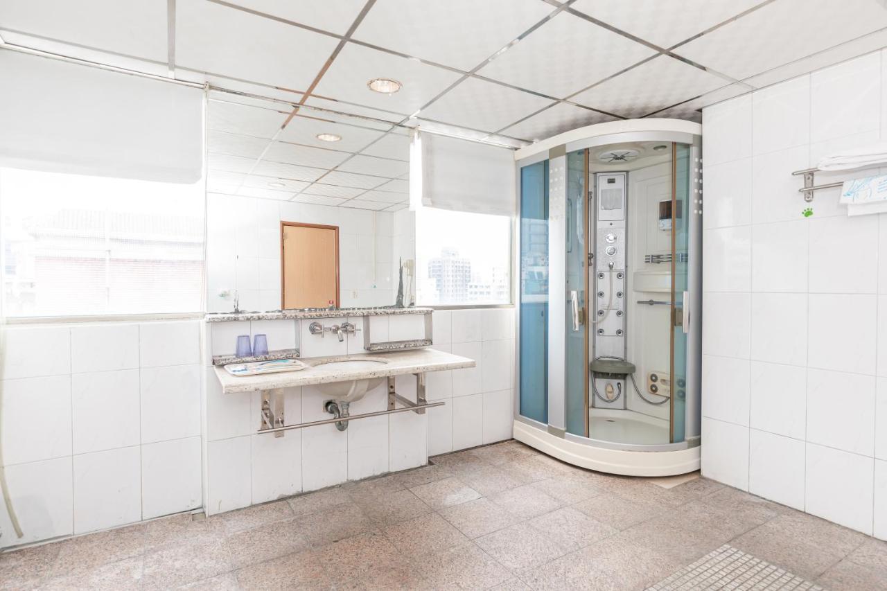 Yi Pin Business Hotel Taojüan Kültér fotó